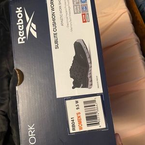 women’s reebok steel toe shoes